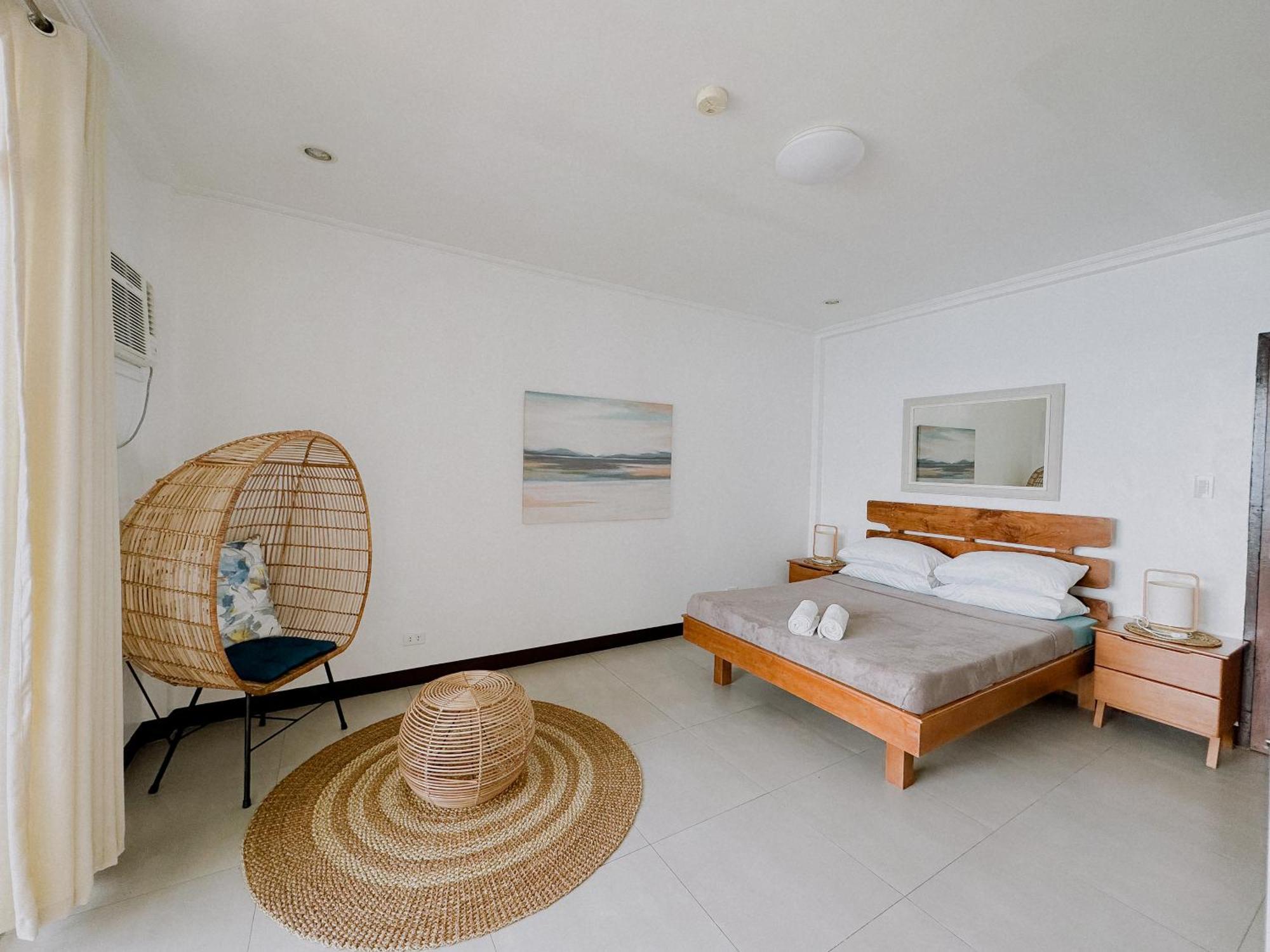 Wuthering Heights Bed & Breakfast By The Sea Dumaguete City Exterior foto